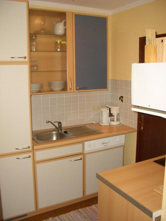 Ferienhaus Bluemel Inkl. Freier Strandbadeintritt Velden am Woerthersee Room photo